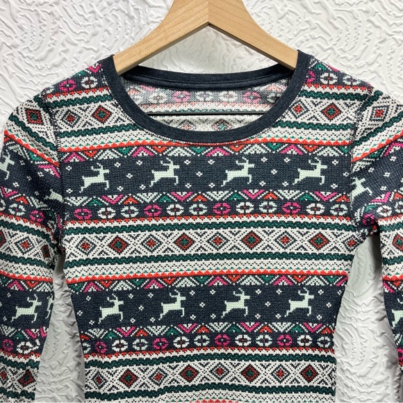 Old Navy Winter Holiday Thermal Long Sleeve Top - Picture 2 of 5